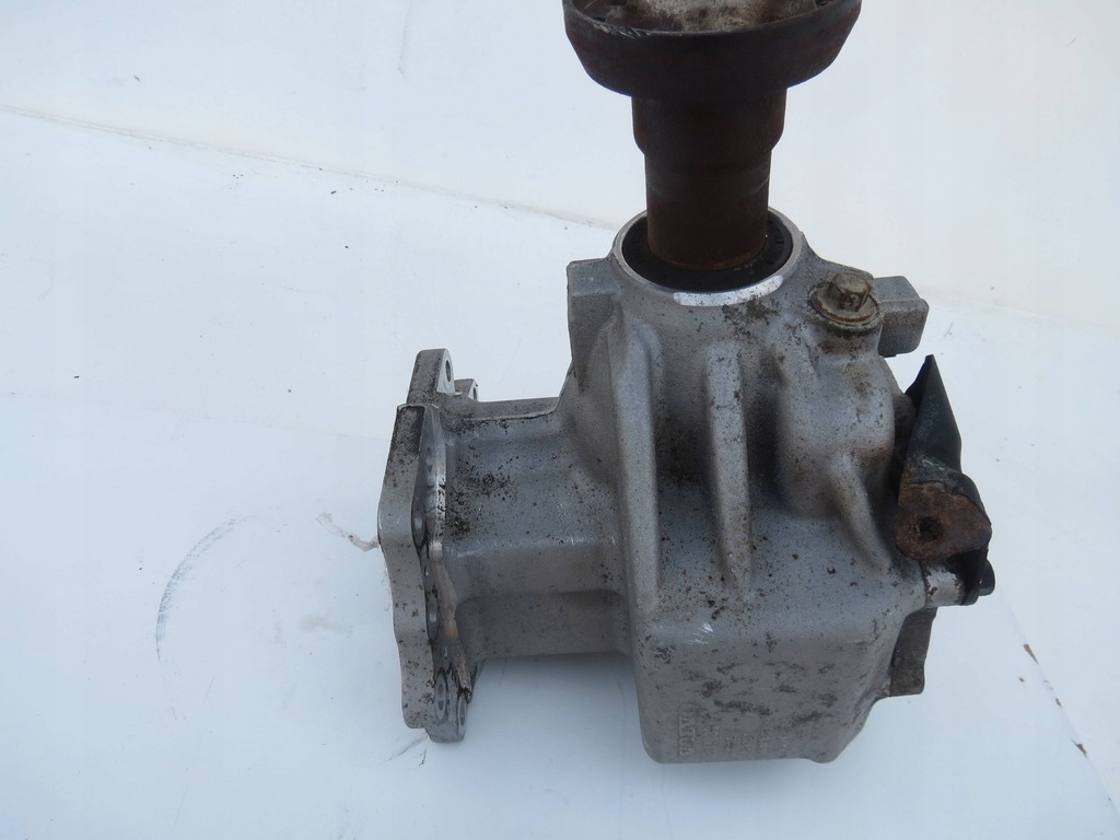 фото №12, Редуктор коробки volvo xc90 30700016