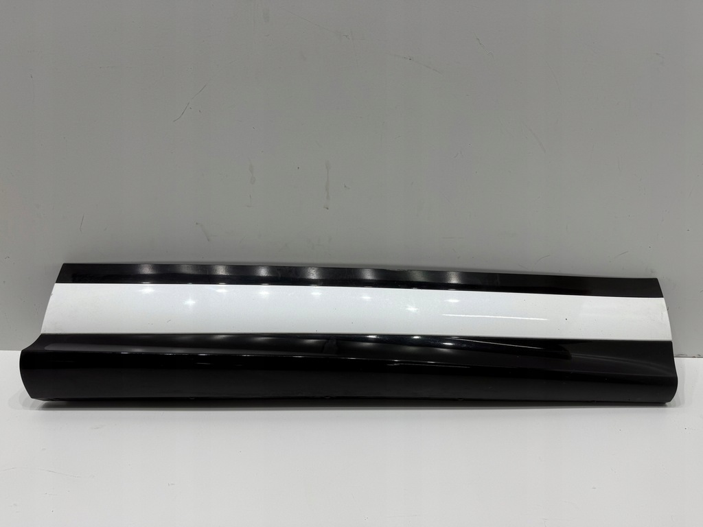 фото №1, Land rover evoque ii r dynamic молдинг дверь правая перед передняя k8d221064b