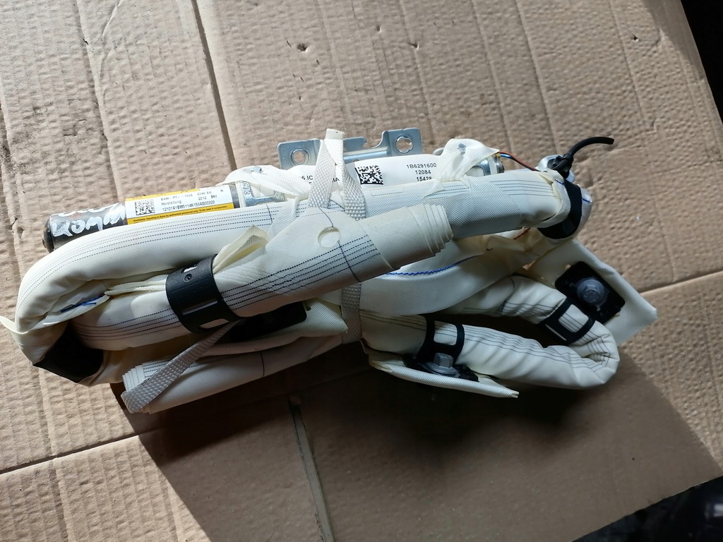 фото №1, Шторка безпеки права ford focus mk3 kombi