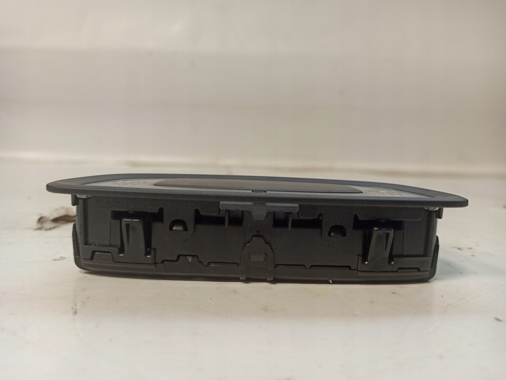 фото №6, Volvo v40 ii освещение лампа кабины салона 31351313