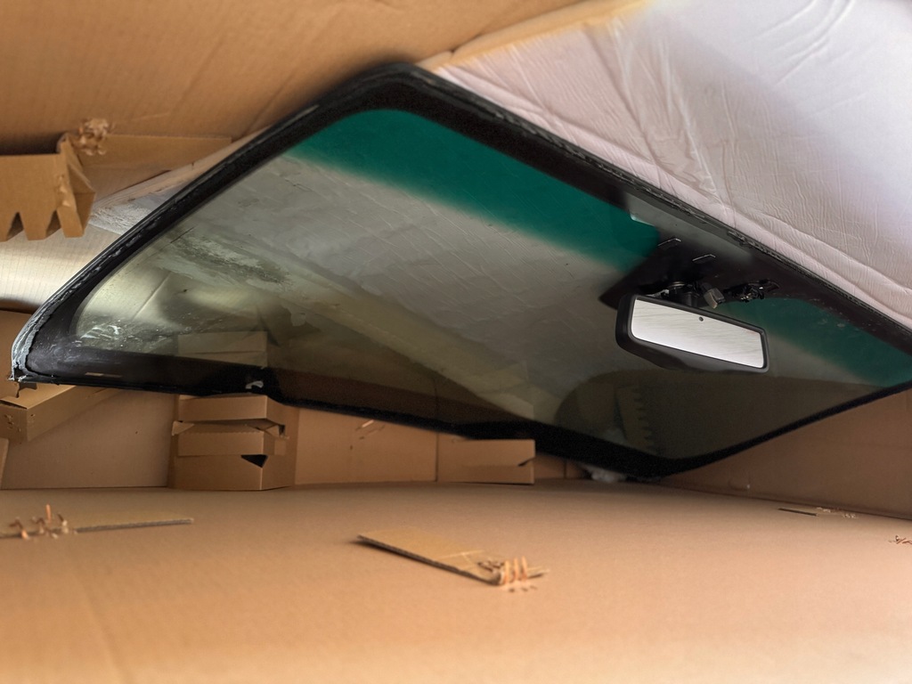 фото №1, Стекло перед лобовое maserati ghibli iii m157 оригинал