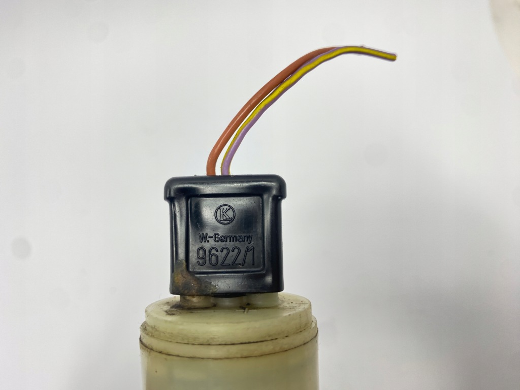 фото №6, Помпа розпилювача омивача mercedes 124 w124 1248690321