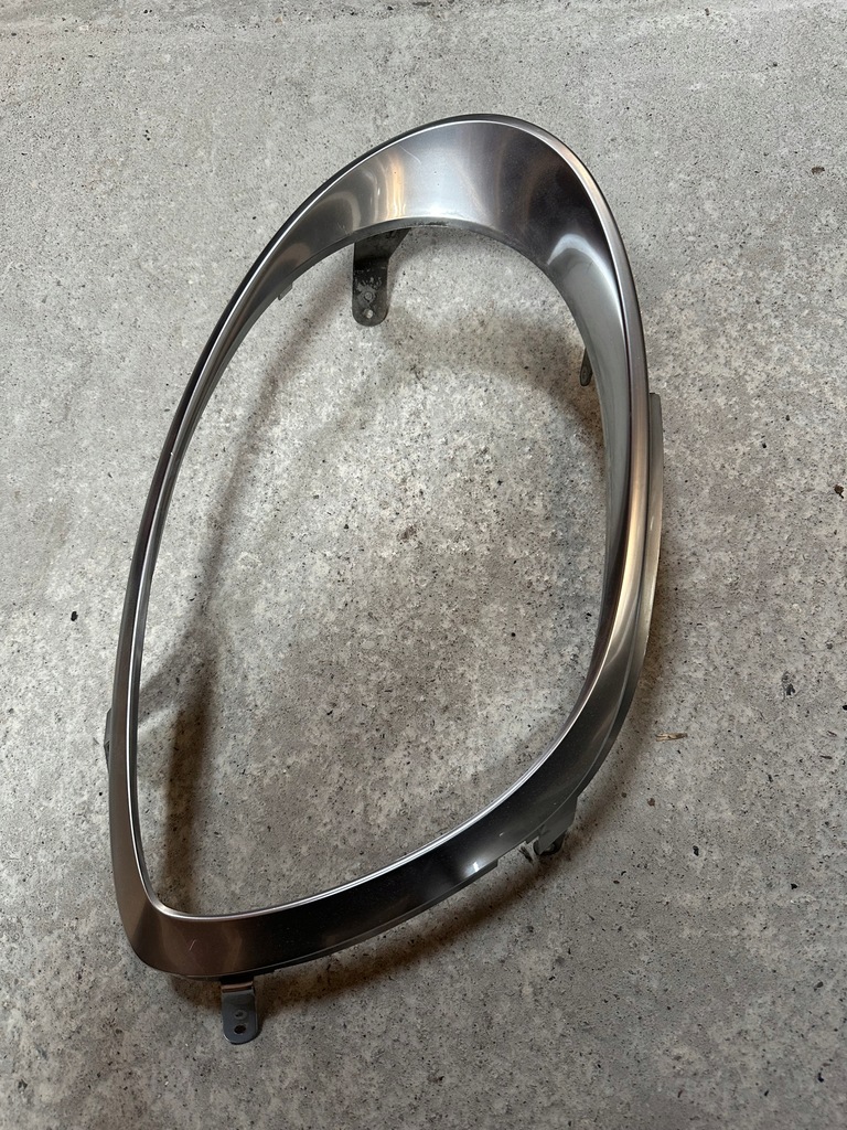 фото №1, Рамка лампи alfa romeo mito