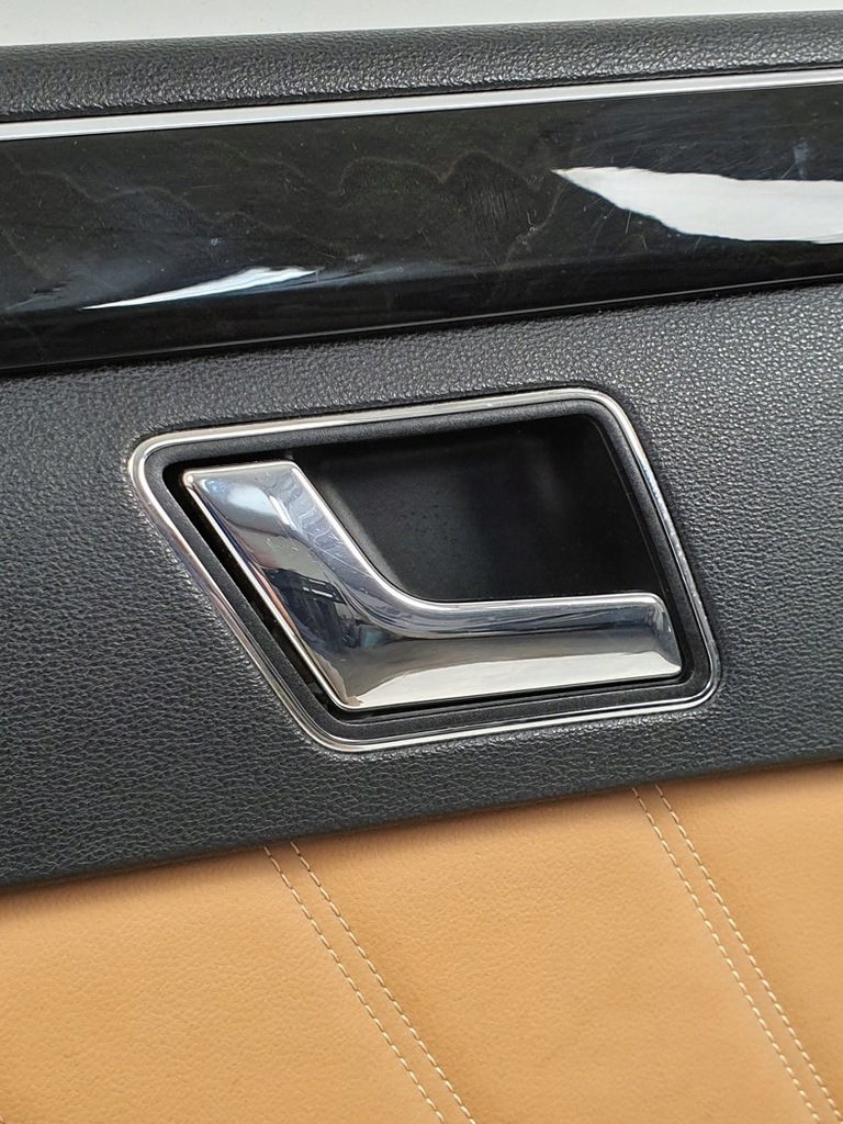 фото №3, Обивка обшивка дверь левый задняя mercedes w212