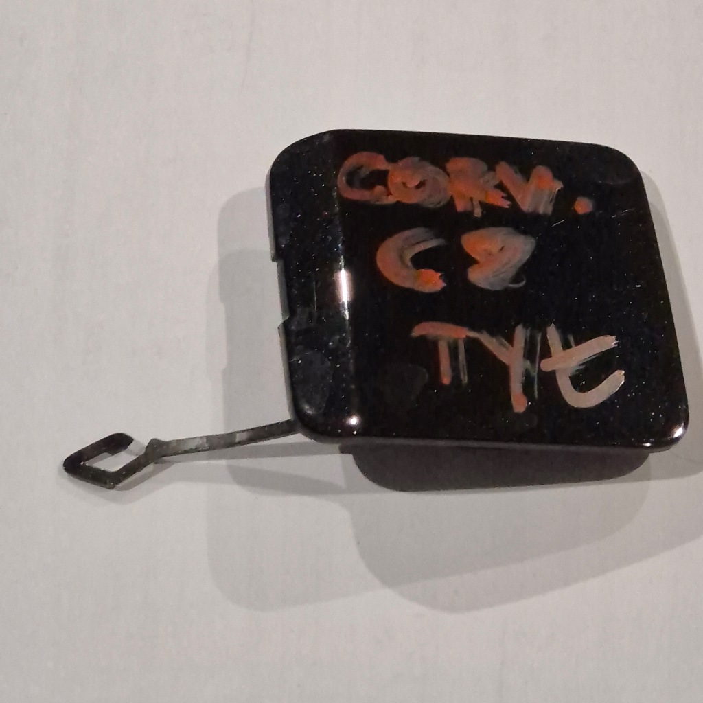 фото №1, Chevrolet corvette c8 заглушка фаркоп задняя задняя 84694047