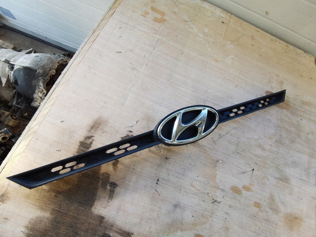 фото №12, Hyundai i20 ii - решётка радиатора решётка радиатора бампера перед