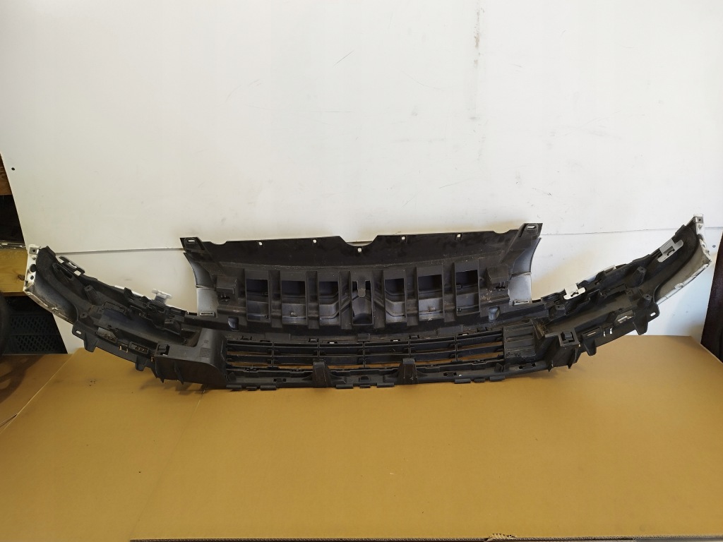 Купить Решётка радиатора решётка  бампера перед citroen berlingo 2 3 рестайлинг  lata 2012-2015