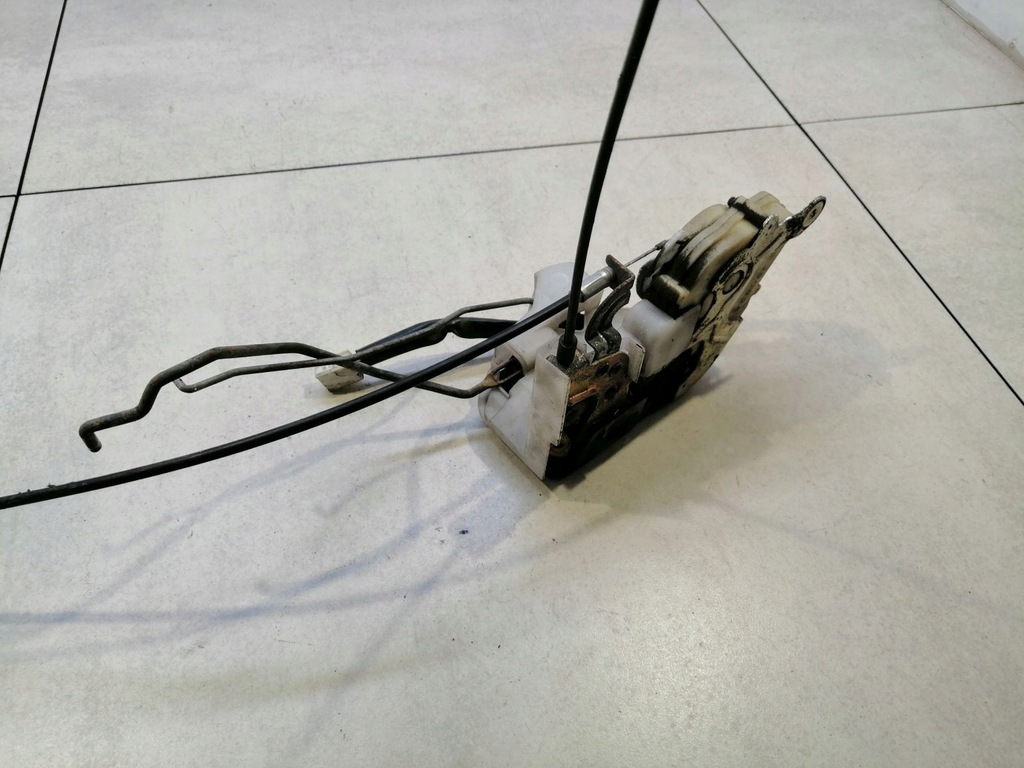 фото №7, Замок дверь левый перед mazda mpv ii