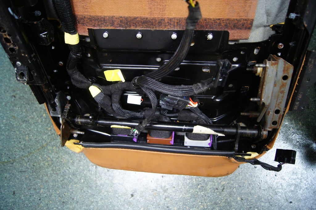 фото №14, Сиденья кожа ferrari california f149 4.3 b 12r