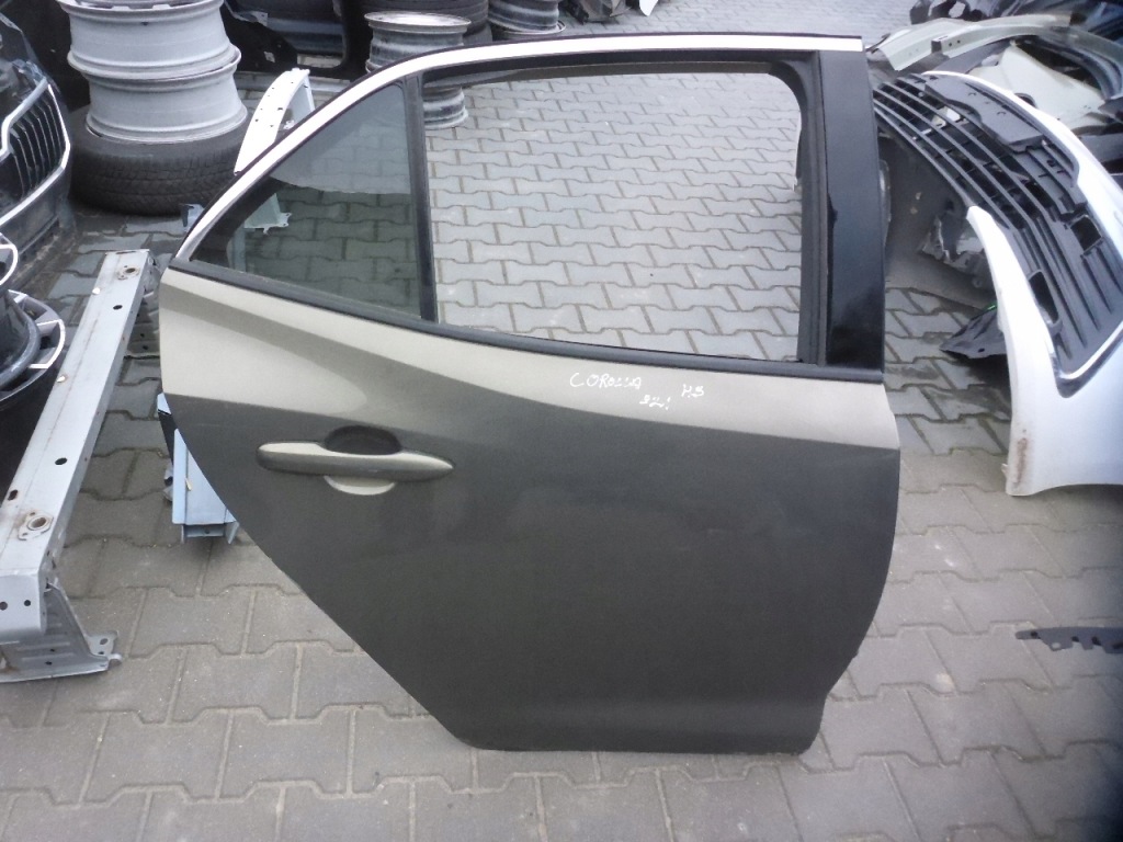 фото №1, Toyota corolla e21 hb 2019- двері правий задня оригінал