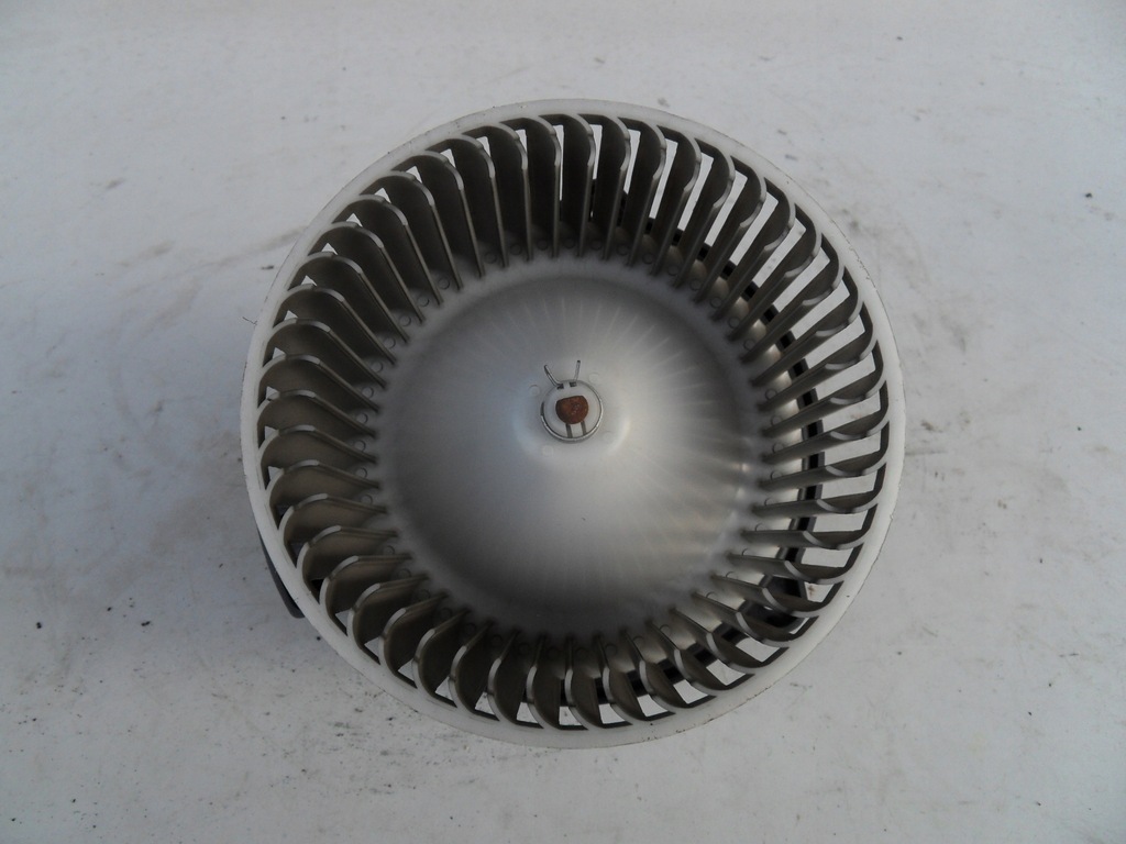 фото №1, Mazda ii 2 dy 2003-2007 воздуходувка вентилятор europa