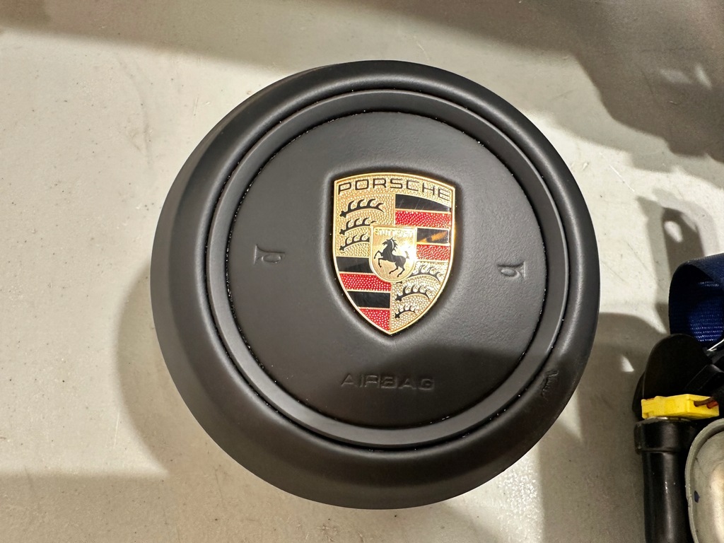 фото №11, Консоль панель приладів оригінал porsche macan 95b комплект оригінал niebieskie ремені