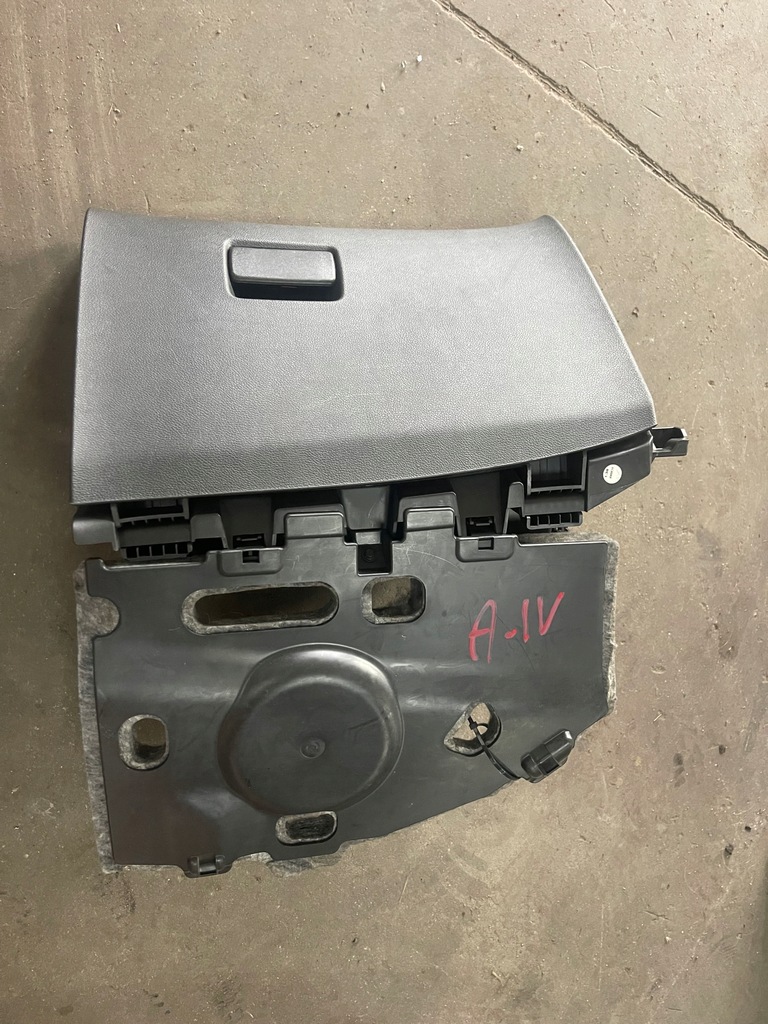 фото №1, Opel astra j бардачок