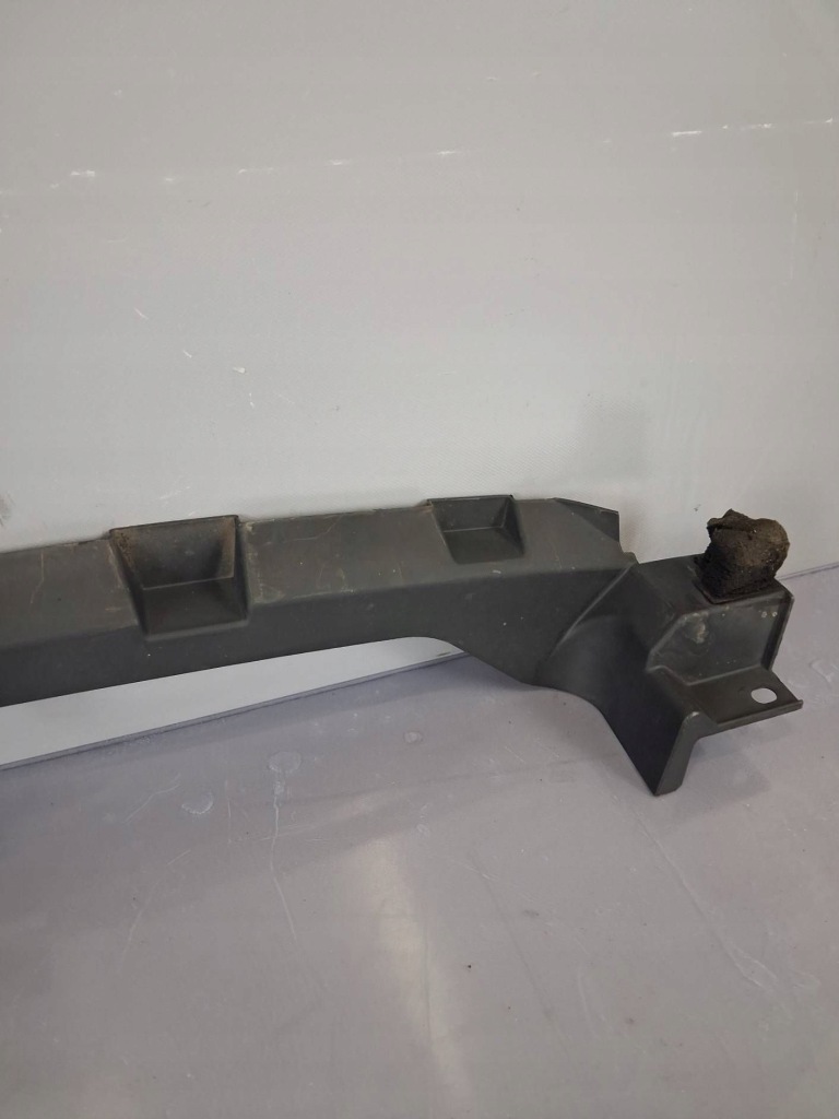 Накладка радиатора mazda cx-5 kd45501c1 Недорого