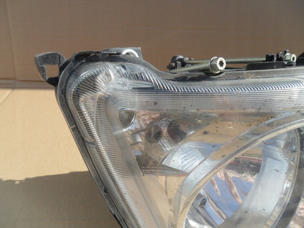 Mercedes actros фара правая a9608201939 Недорого