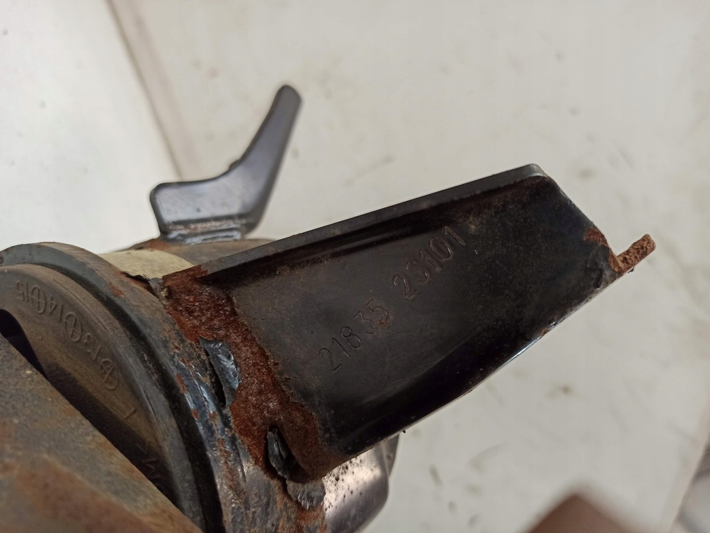 фото №12, Hyundai ix35 2.0crdi подушка двигателя 21814-2s600