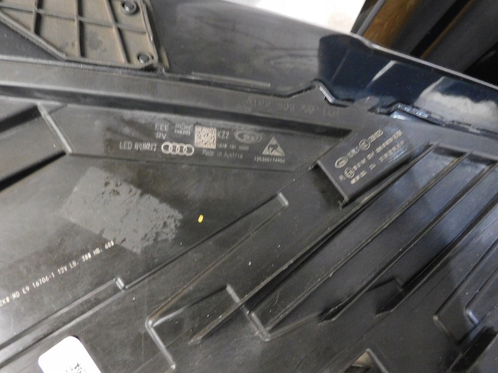 фото №10, Audi q8 4m8 s line перед бампер лампи капот pas крила full led