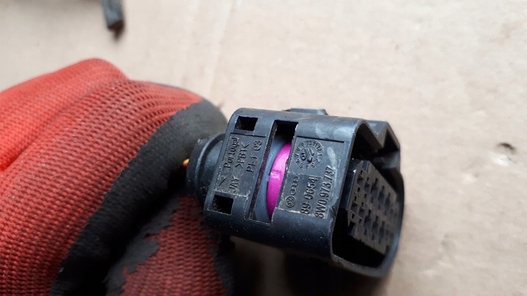 фото №7, S4 b9 a4 8w штекер колодка лампы full led