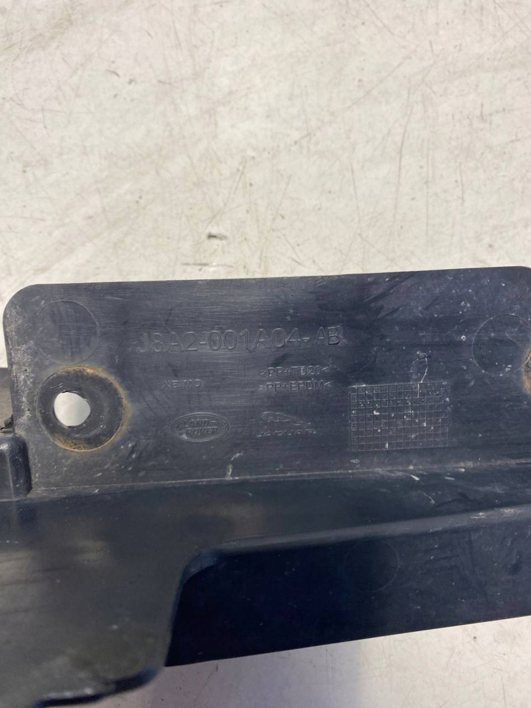 фото №3, Дефлектор радиатора правый range rover velar l560 j8a2-001a04-ab