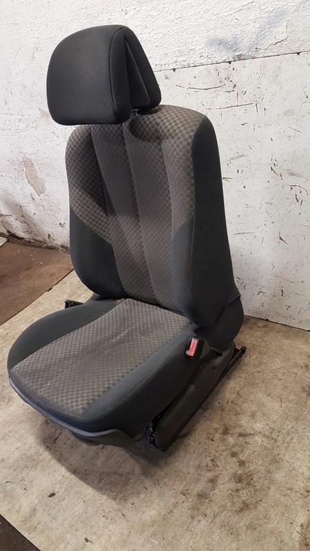 фото №2, Сиденье правый перед renault megane ii