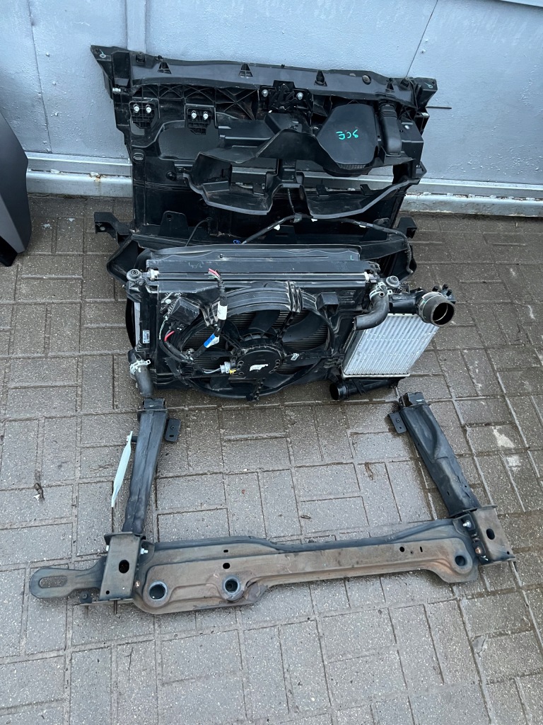 фото №13, Renault scenic iv 4 перед капот бампер лампи крила pas радіатор