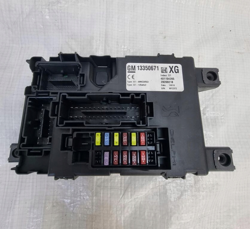 Купити Opel corsa d модуль bsi коробка запобіжників 13350671