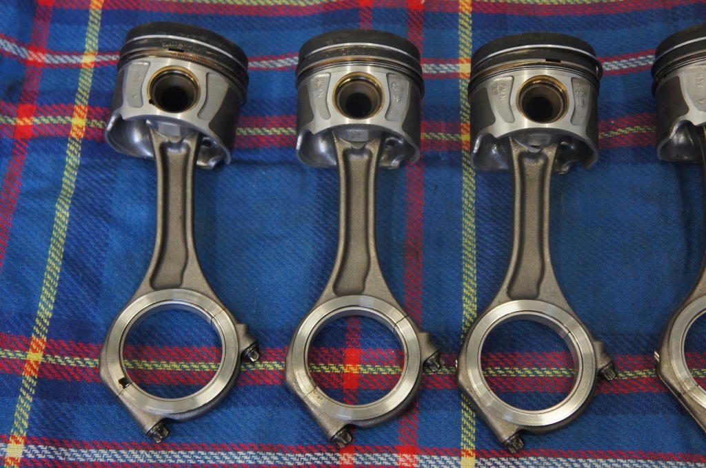 фото №6, Поршні + шатуни audi a6 4g0 3,0 320-326ps 059aj