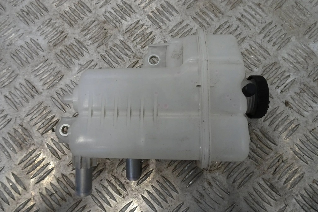 фото №5, Toyota rav4 v бачок бак розширювальний 2.5 h гібрид