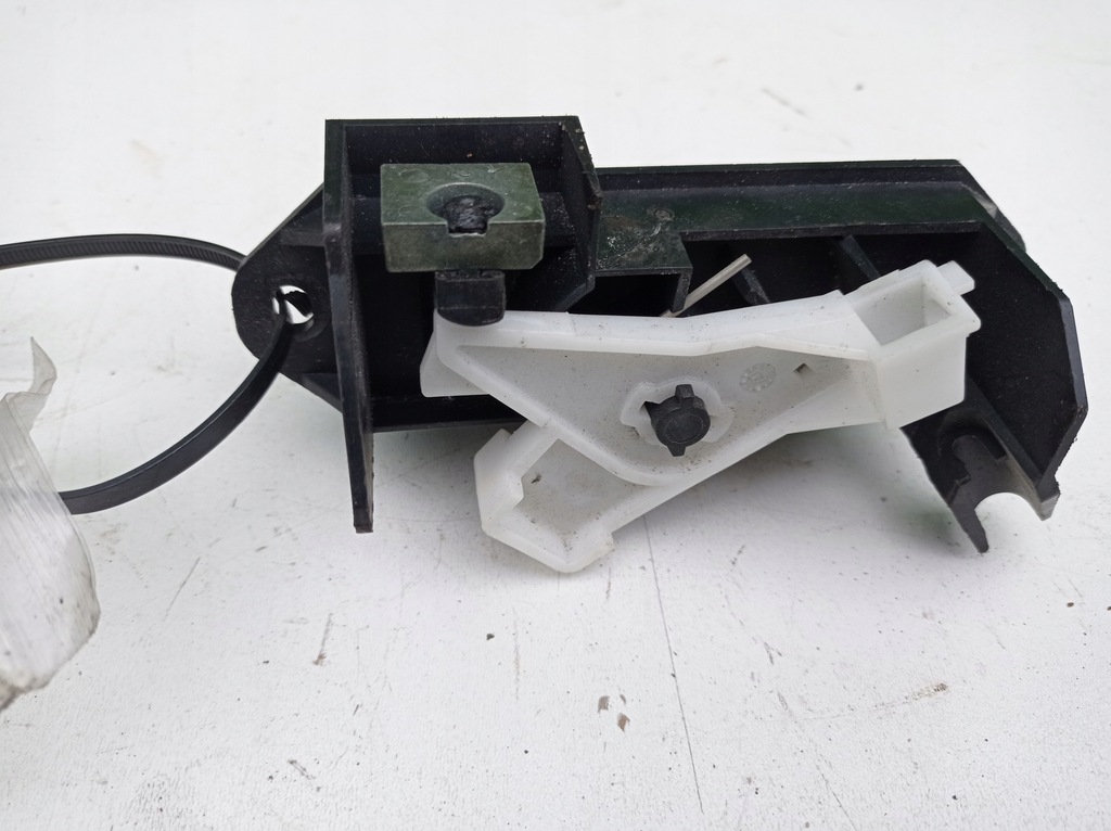 фото №7, Ручка открывания задний крышки toyota corolla e12