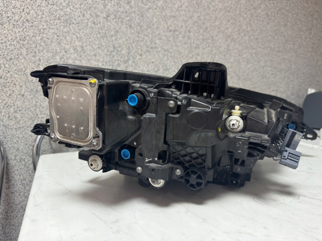 Volvo s60 v60 full led фара передняя европа оригинал с Разборки