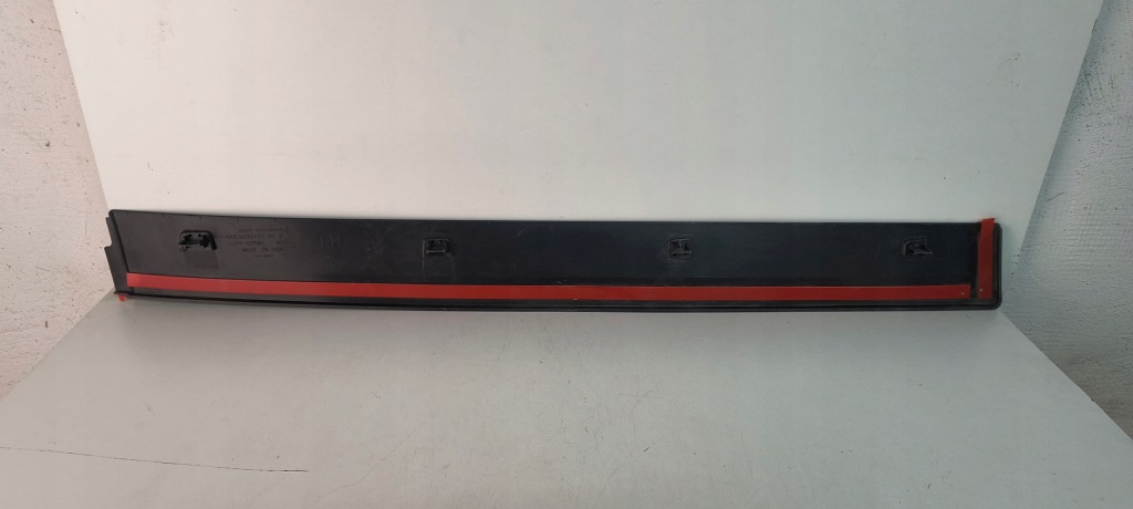 фото №4, Молдинг двері лівий задня tesla model x 1035121-00-f