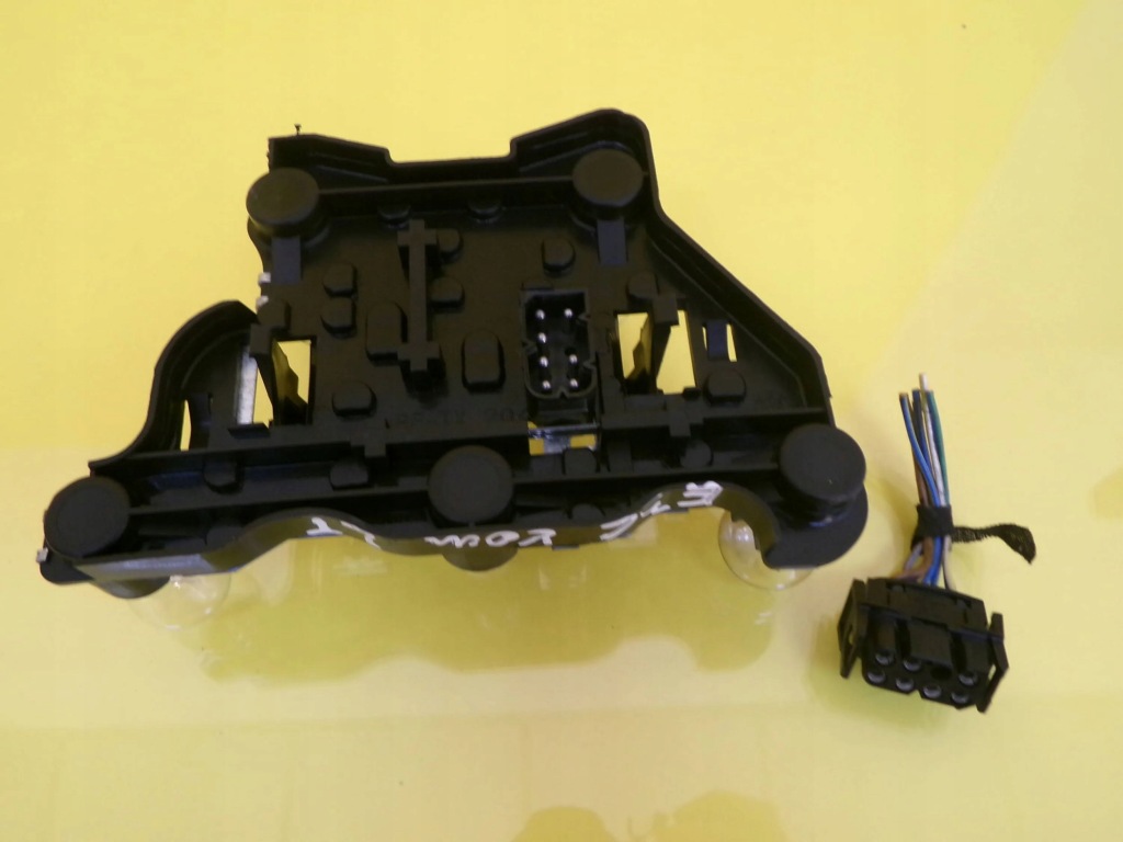 Вкладыш лампы задний задний  сторона левая bmw 3 e36 nr1153 с Разборки