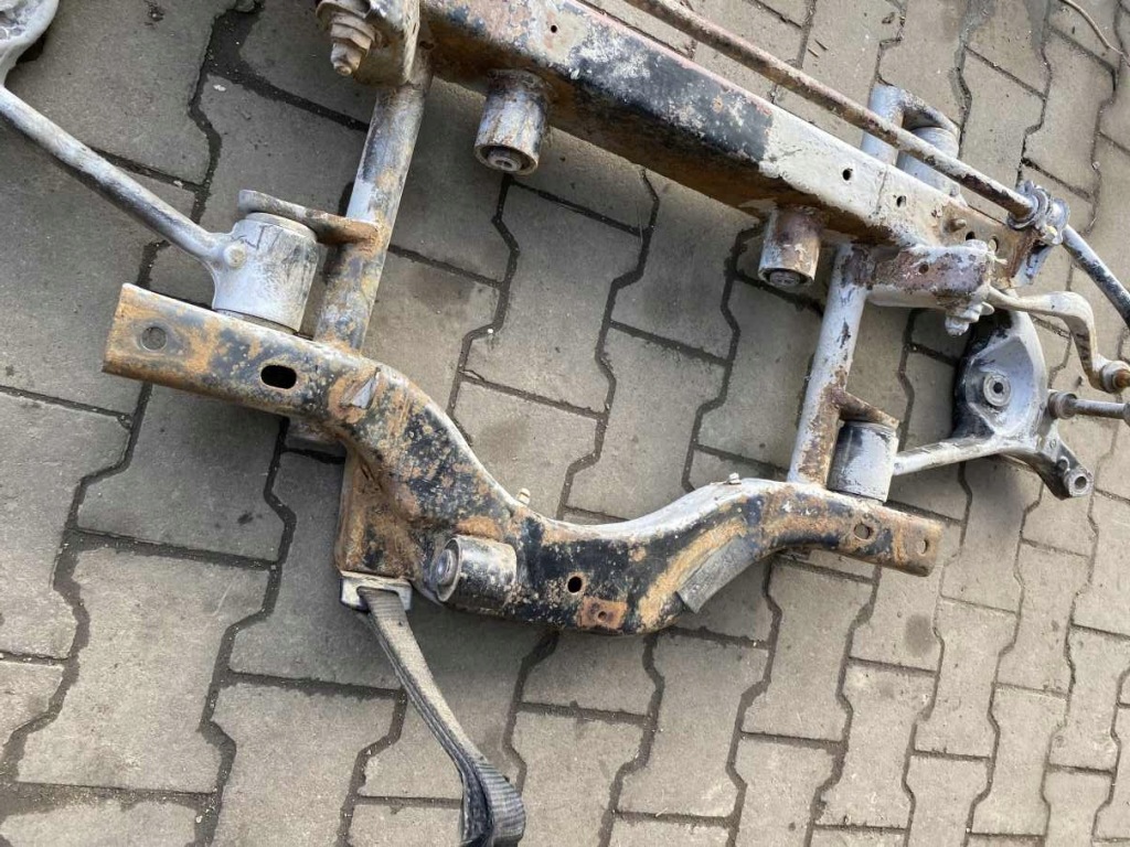 Балка задний  mercedes ml w163 4.0 cdi v8 Доставка