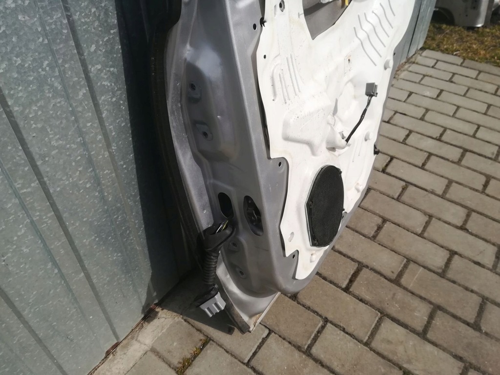 фото №9, Ford escape ii 2010 двері праве задня повний