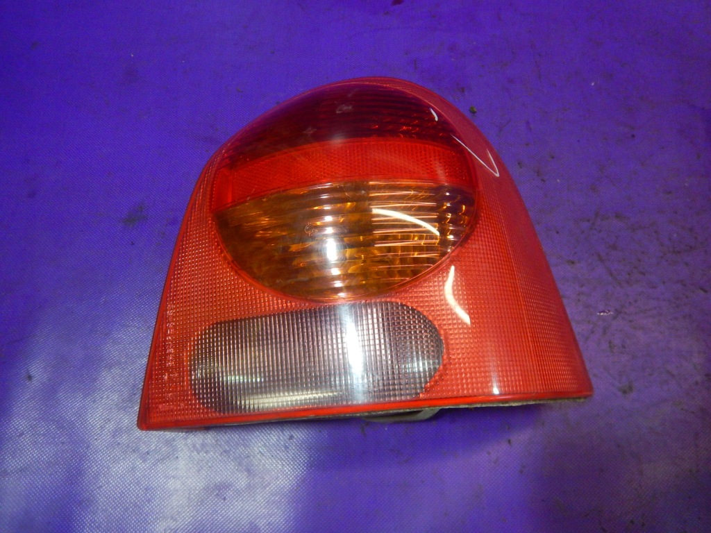 фото №1, Renault twingo i hb 3d лампа задня права 7700426320