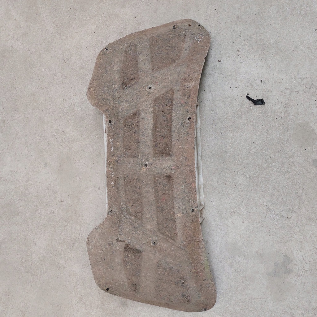 фото №6, Hyundai ix35 1,7crdi 2013 шумоизоляция капот