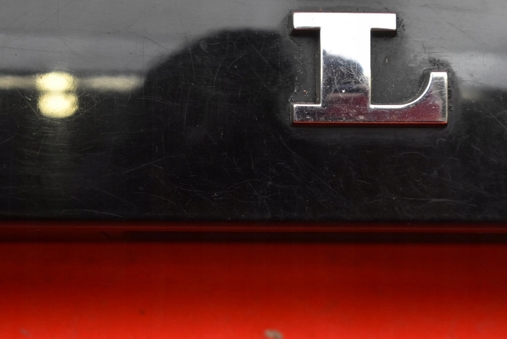 фото №7, Накладка крышки задняя задняя czarna 31253346 volvo v60 1 i kombi 10-13