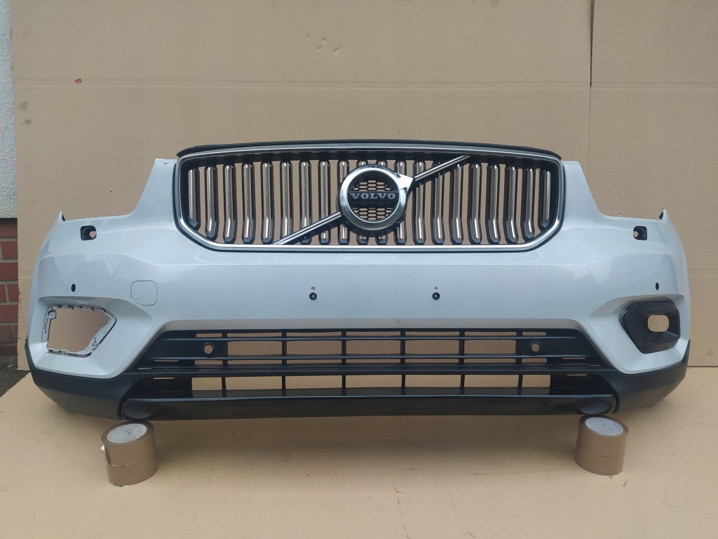 Купить Volvo xc40 17- бампер передний hit
