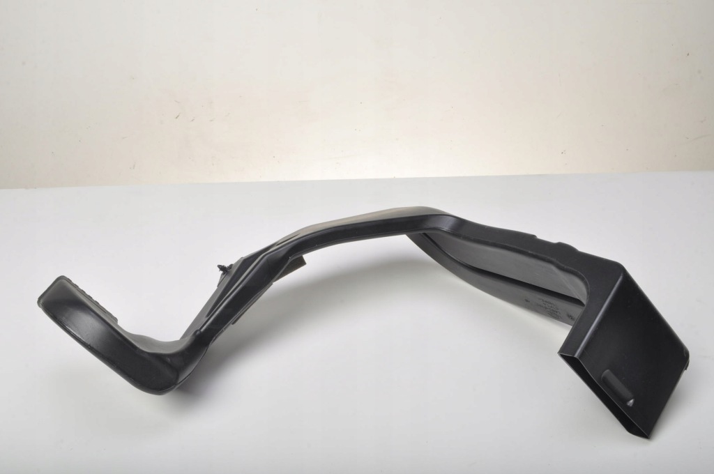 фото №1, Land rover defender ii 3.0 d l663 труба повітрозабірник повітря 21r l8b2-01907-ab