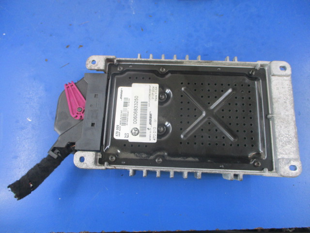 фото №10, Alfa romeo gt 03-10r радио+ усилитель 00606833250 сабвуфер bose