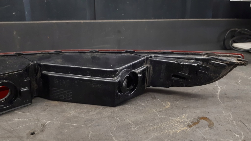 фото №10, 8u0945096b лампа отражатель заднего бампера правый задняя audi q3 8u