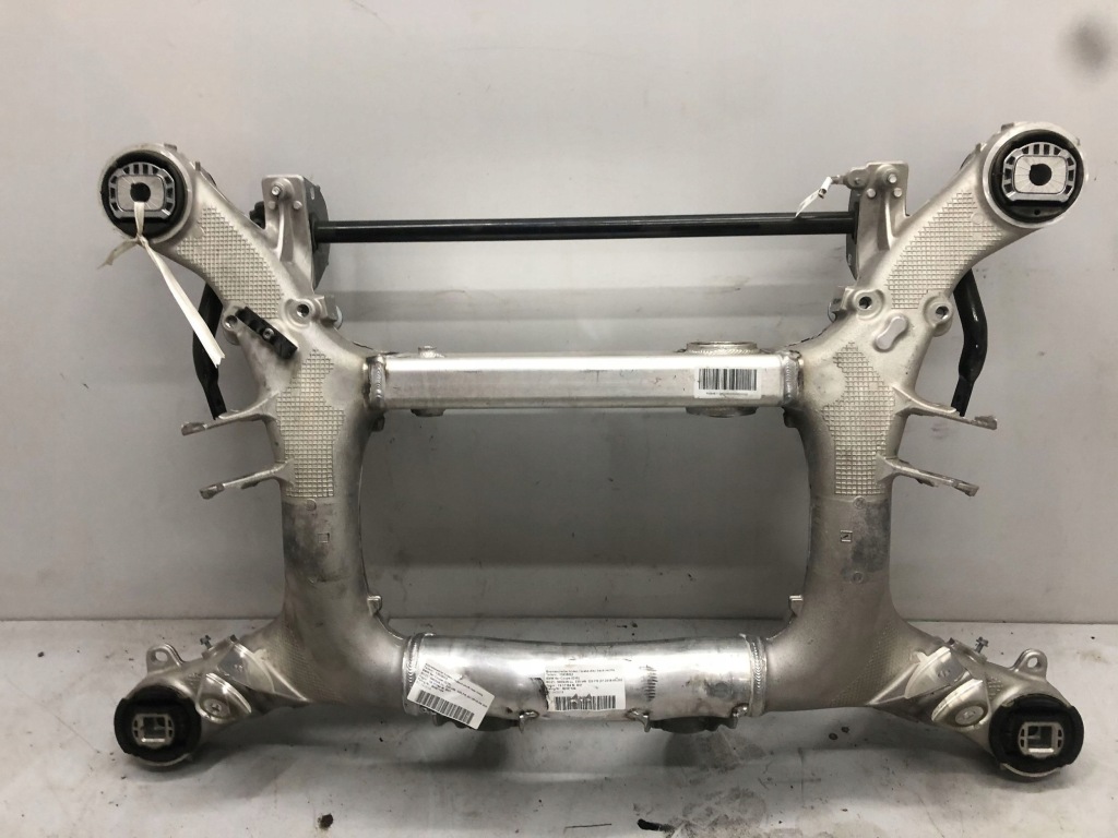 фото №1, Подрамник задние bmw 8 g14 6873232