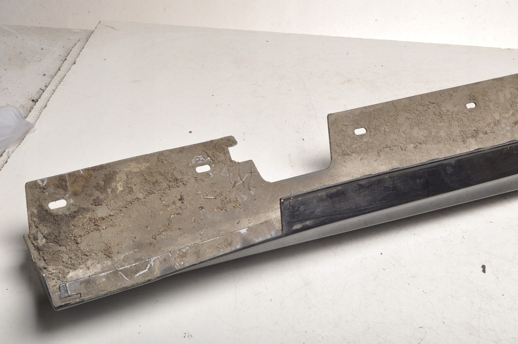 фото №8, Bmw x1 e84 накладка молдинг поріг ліва 8038076