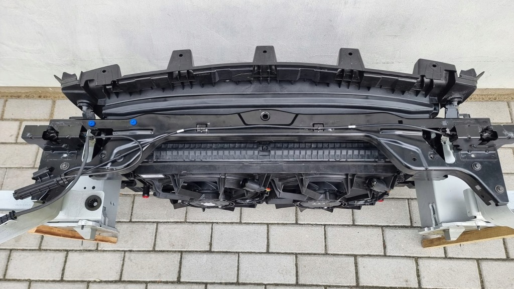 фото №5, Volvo c40 pas передній комплект радіатор e400v6