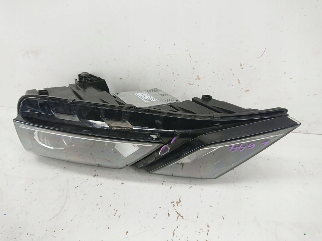 Skoda octavia 3 рестайлінг  led 5e фара ліва передня Зі Шроту