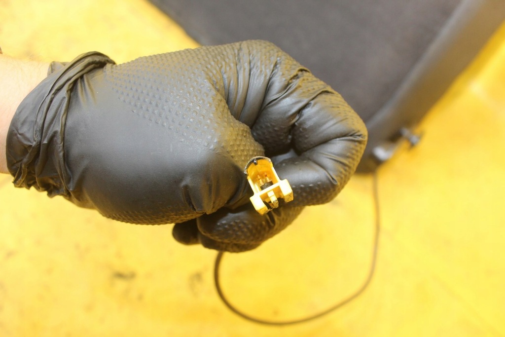 фото №10, Спинка сиденье правый задняя kombi audi a6 c5 allroad кожа