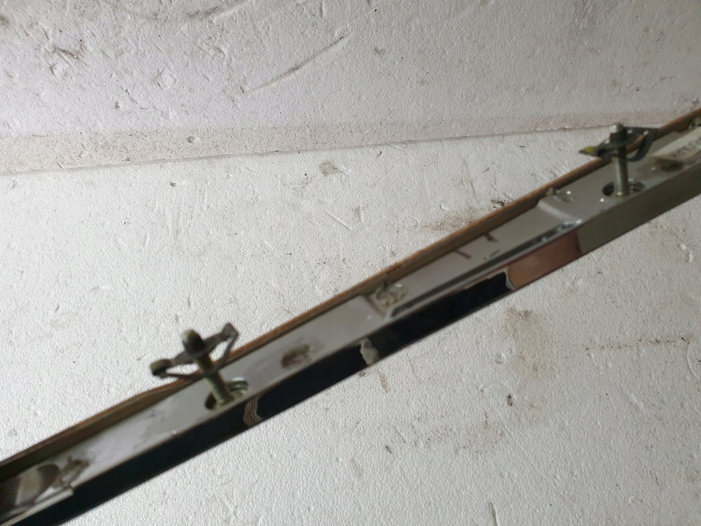 фото №7, Молдинг декоративна панелі mercedes w211 a2116801271