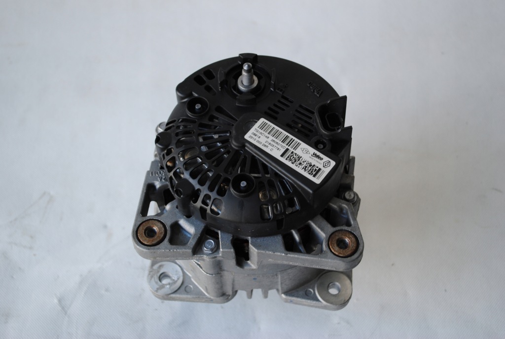 Генератор 231000026r renault Цена