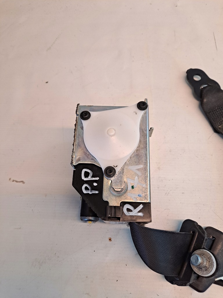 фото №5, Pas безопасности правый перед mercedes slk r171