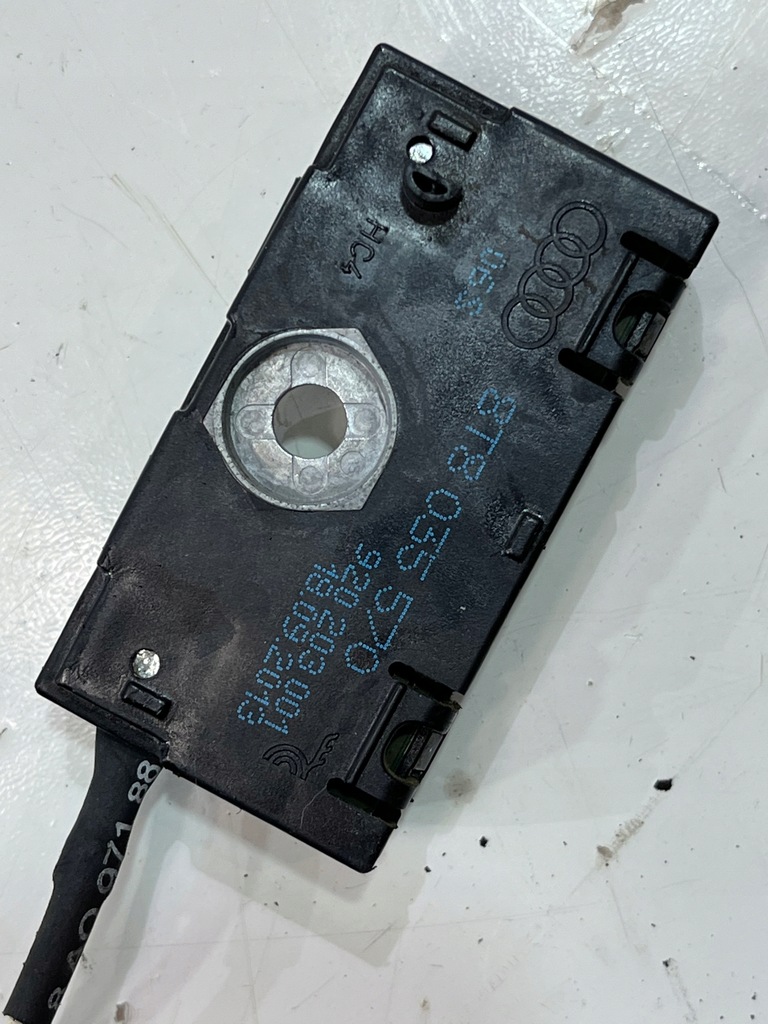 фото №1, Модуль антенны audi a3 8v 8t8035570